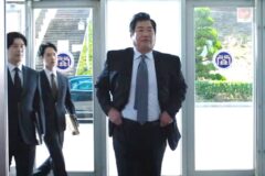 예매율 1위 차지하며, 尹과 김건희를 시사회에 초대하려는 이 영화
