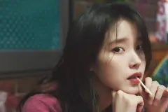 아이유가 모두를 살렸다…23년전 노래 리메이크로 저작권료 180배 상승