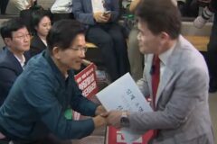 이것이 전한길 클라쓰? 농성중인 김문수 찾아가 김빠진 ‘이말’을 하다