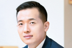 재벌가 사모들이 오래전부터 탐냈던 재계 최고의 엄친아인 재벌 2세