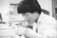 美서 학교 변기닦고 살던 이 소년은 40년후 한국 재벌들의 절친이 됩니다