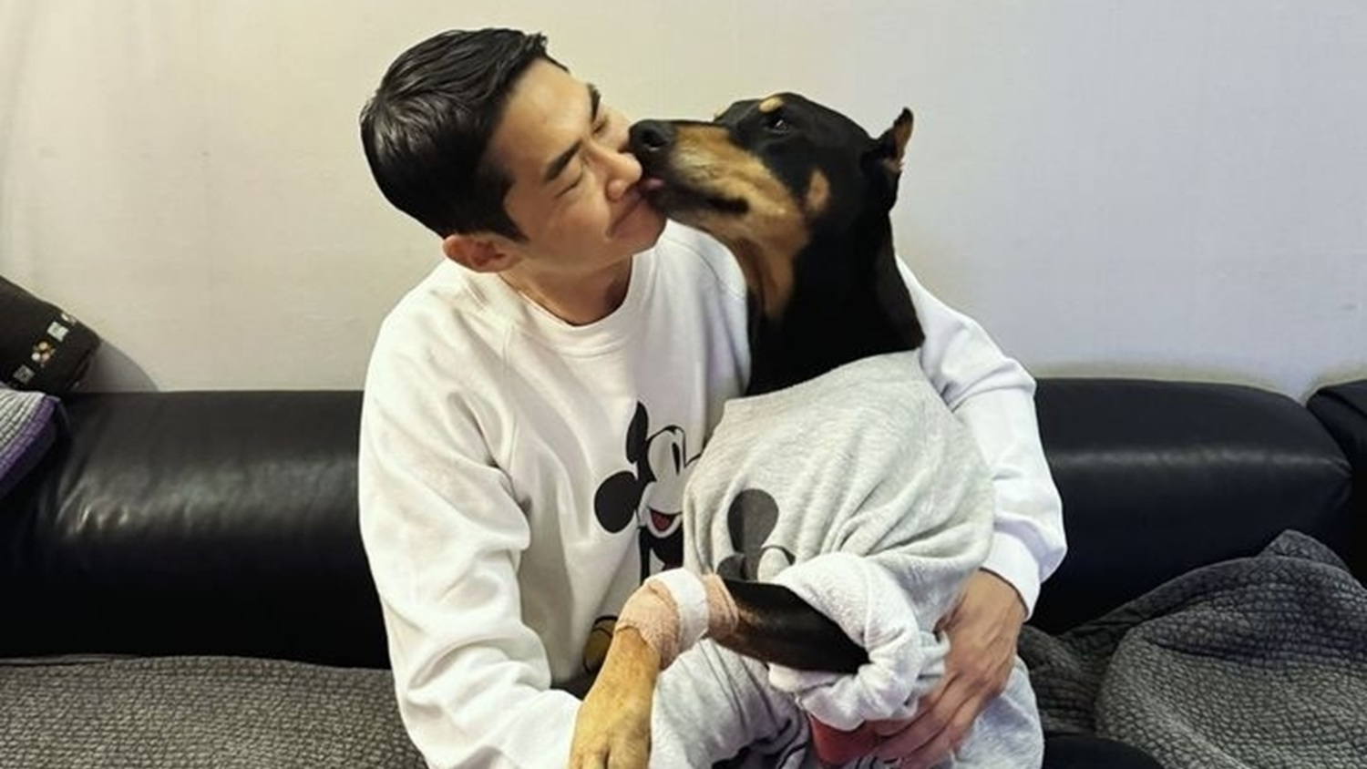 반려견과 산책도중 시신을 발견한 연예인이 바로 행한 놀라운 행동