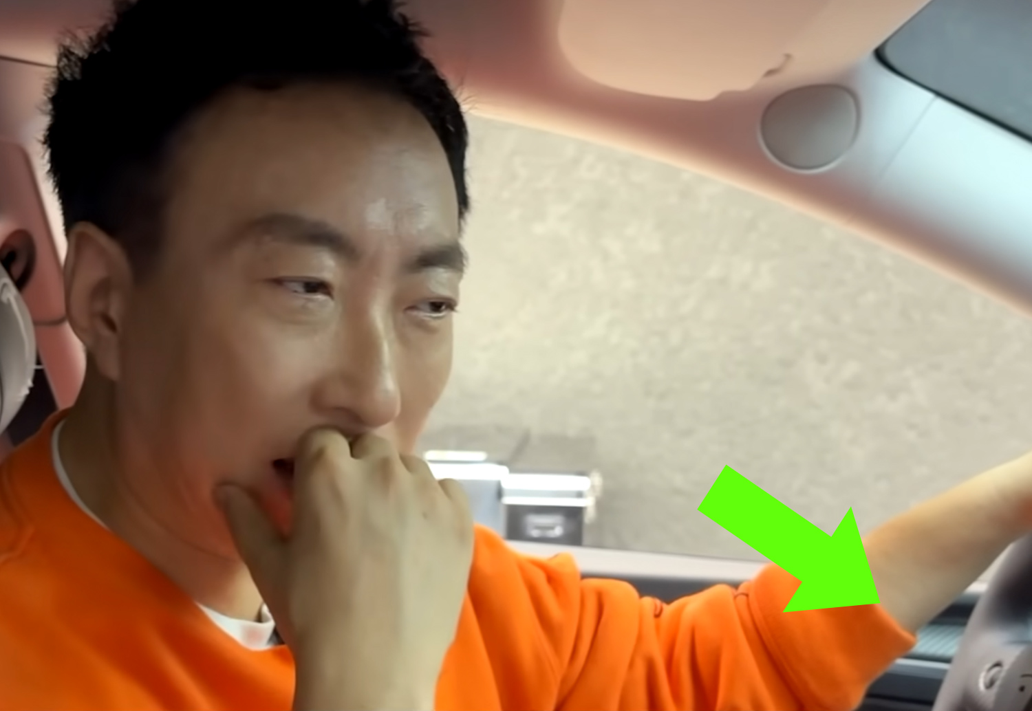 박명수 본인 테슬라차 유튜브에 자랑했는데…팬들 경악하며 댓글로 경고