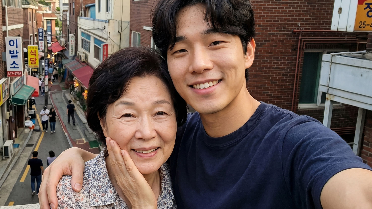 사귀면 건물 준다고 해서 65세 여성과 5년간 사귄 20대 남성