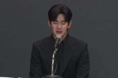 김수현을 모두가 손절했을떄…끝까지 버리지 않고 지켜준 의리의 연예인