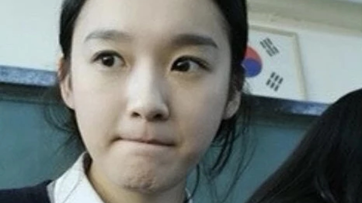 너무 예뻐 전교생이 열광하고 연예인까지 고백한 여고생의 놀라운 정체