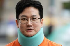 테러 피해자라 했는데 자작극인게 밝혀져 집안 망하게 생긴 정치인