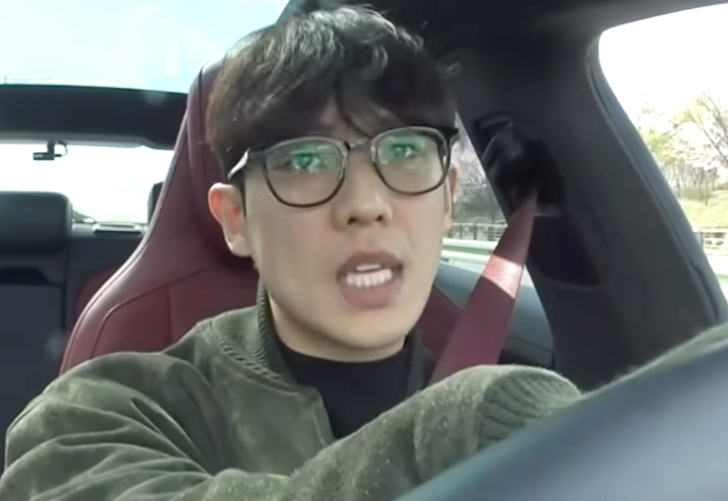 연예계 최고 짠돌이 배우가 구매한 억대 가격의 자동차