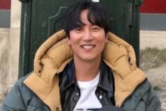 나이 40대 중반인 톱스타가 부모님 집에 얹혀살고 있는 이유