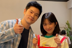 18살 나이차를 극복하고 2년째 비밀 열애중인 연예인 커플