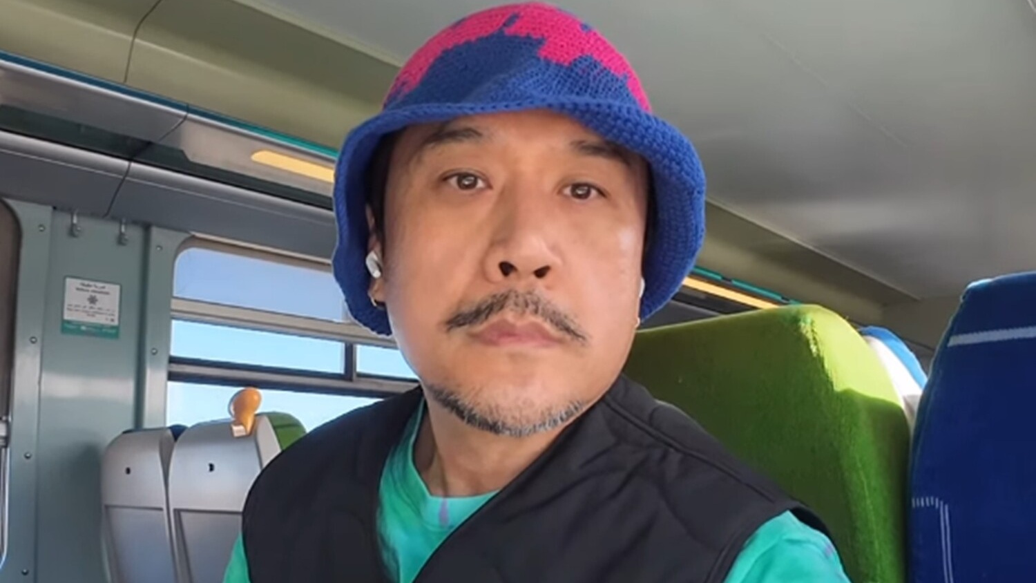 ‘배재고 스타벅스’ 논란에 “극좌들 만행” “긁혔구나”라며 조롱한 연예인