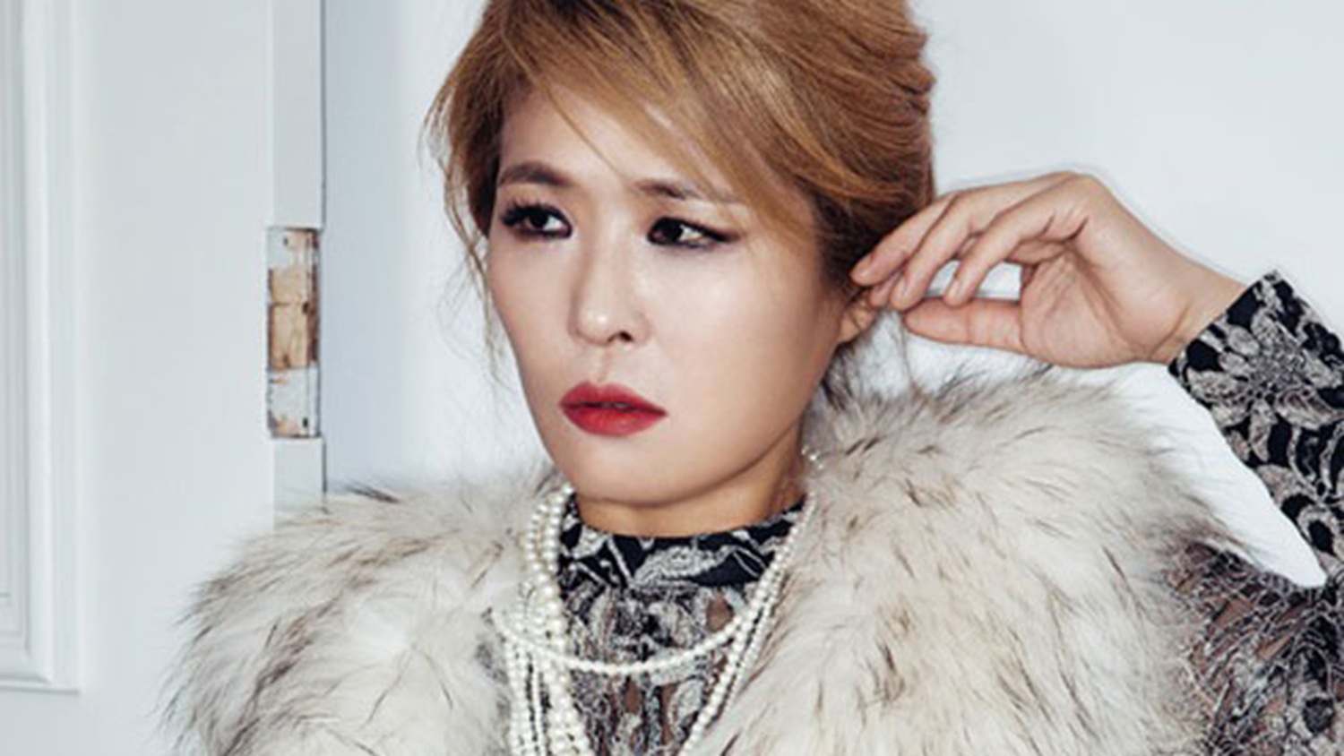 친구 결혼식 간다던 남친이 그 결혼식 ‘신랑’이어서 배신당한 여자 연예인