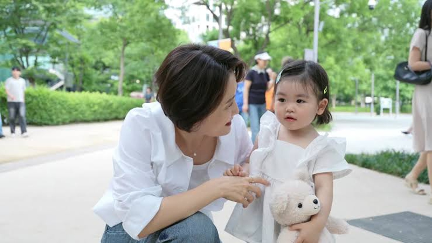 가족과 절연한 박수홍의 딸을 지켜준 혈연관계 아닌 연예인 고모 정체