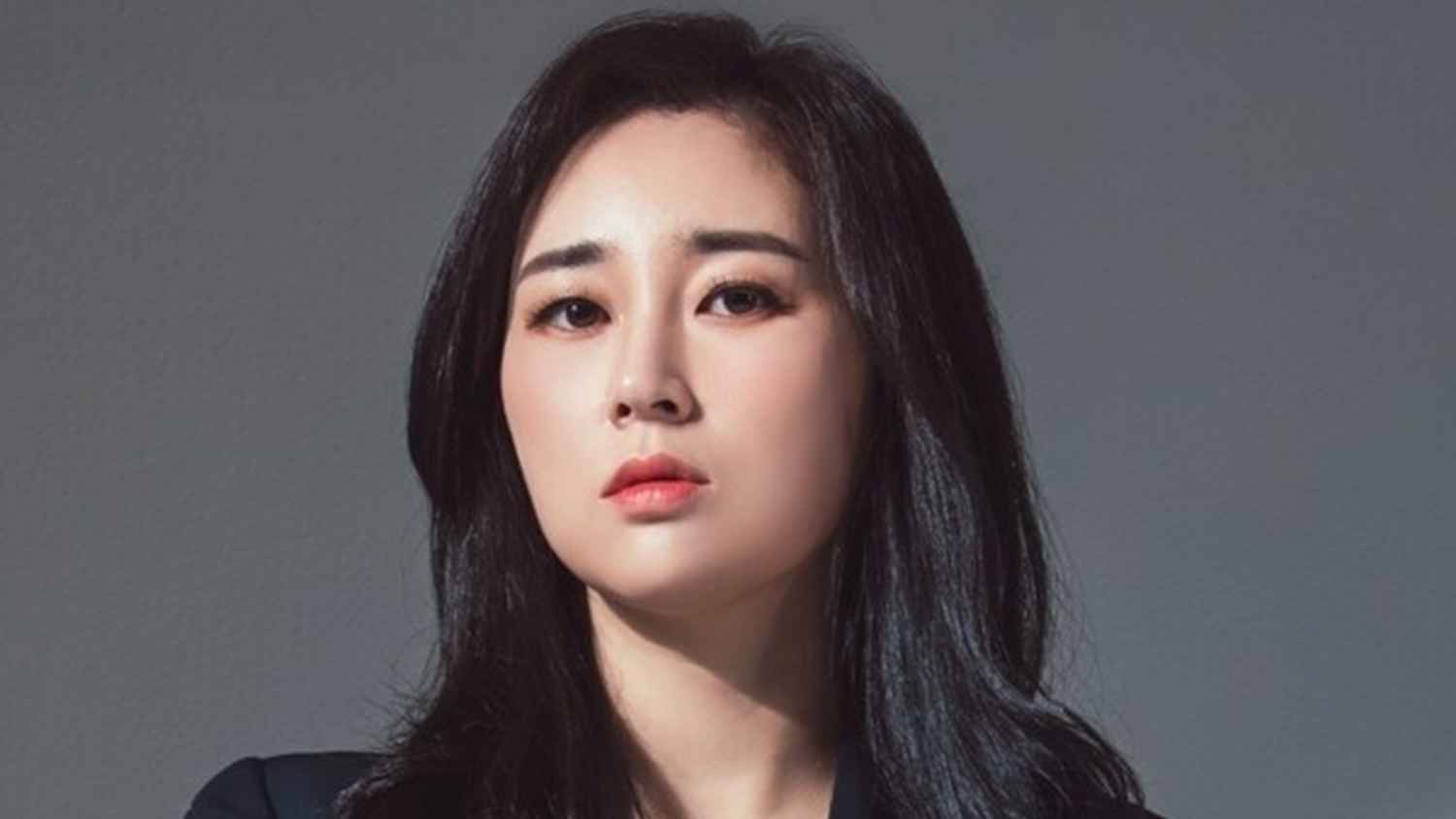민주당과 싸우고 있는데…오히려 ‘민주당 2중대’라 욕먹고 있는 정치인