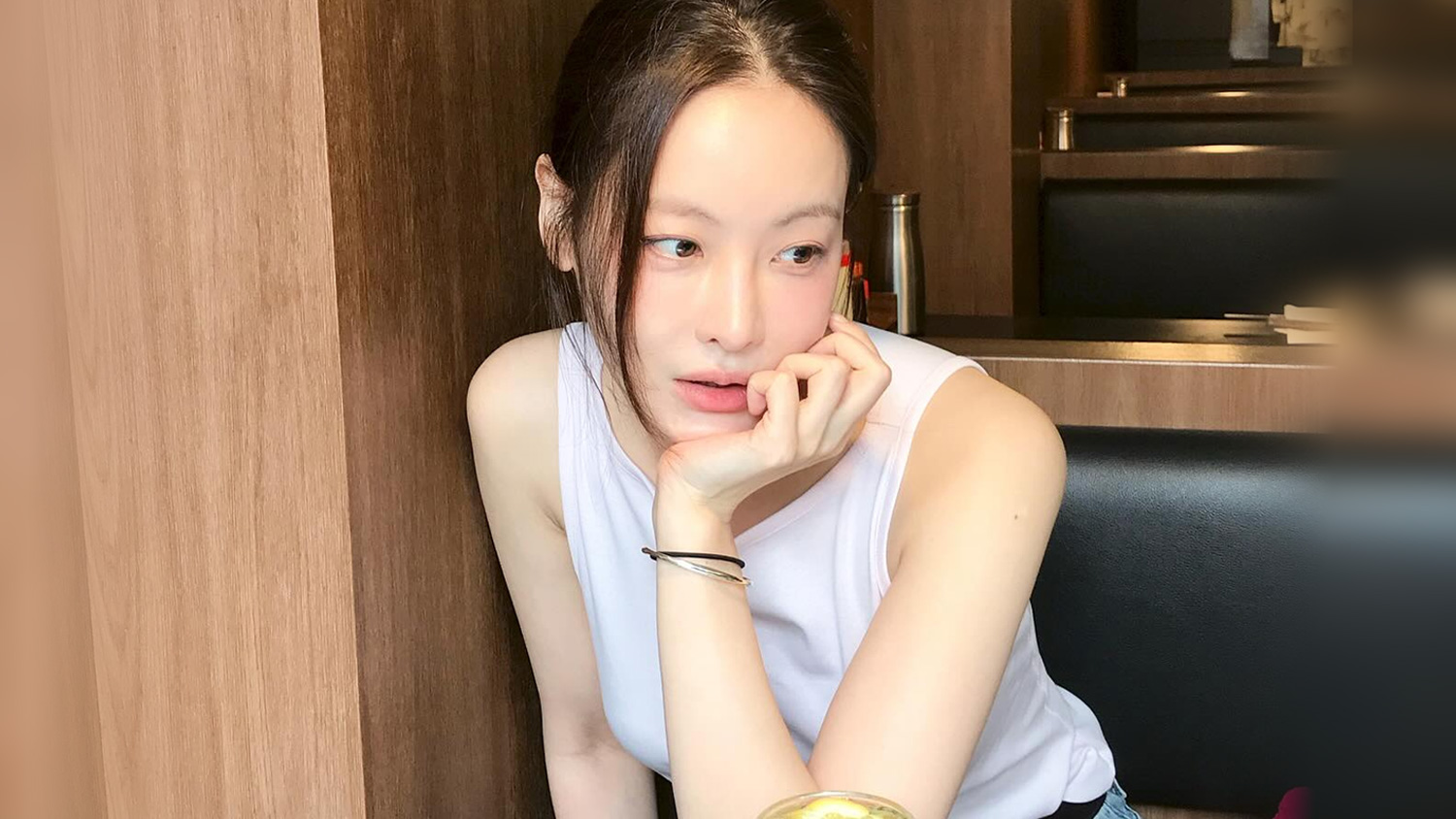 부모님도 결혼하는 거 포기했다는 캥거루족 미녀 연예인
