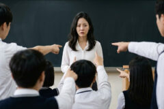 교과서대로 ‘5.18’, ‘독도’ 수업했는데…학생들이 ‘좌파 교사’라 외치고 욕해