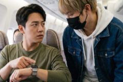 ‘땅콩 회항급’ 남자 아이돌이 공항 지각을 해서…귀국행 비행기 지연 ‘파문’
