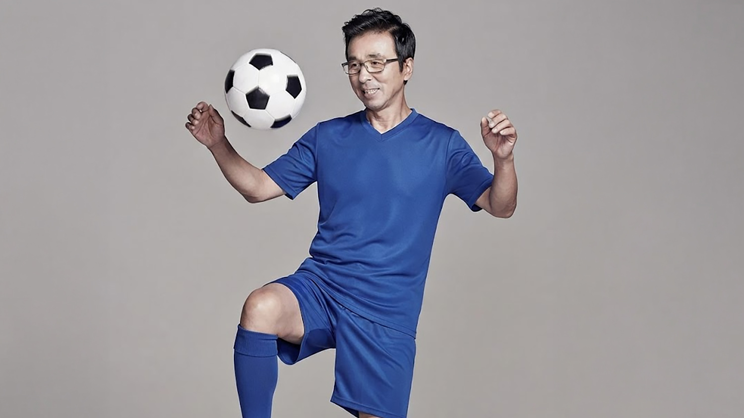 약골인 줄 알았는데…축구 선수 출신에 명문대 영문과 출신인 연예인